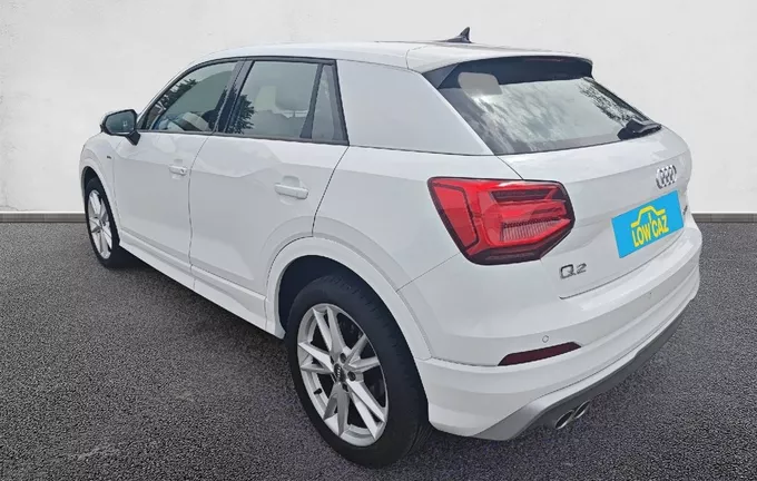 AUDI Q2 35 TFSI COD 150 S tronic 7 S Line Plus extérieur trois quart arrière gauche 2132350