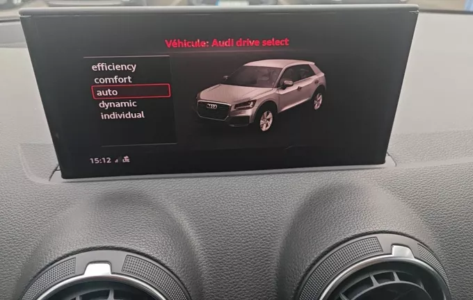AUDI Q2 35 TFSI COD 150 S tronic 7 S Line Plus photo 19 2132350