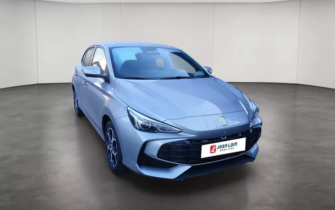 MG MG3 1.5 L Hybrid+ 195 ch Luxury extérieur trois quart avant droit 7651