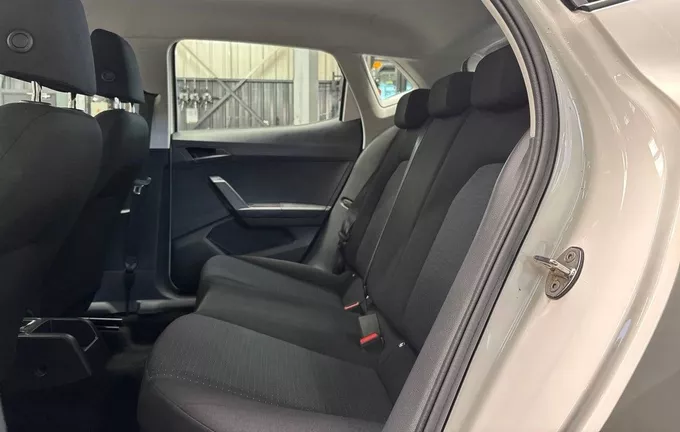 SEAT IBIZA 1.0 TSI 95 ch S/S BVM5 Copa photo 17 213086