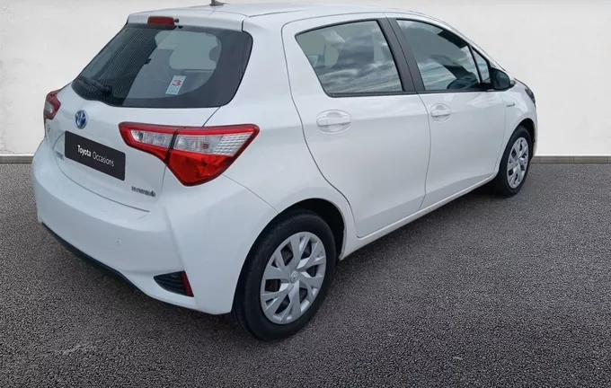 TOYOTA YARIS Hybride 100h Dynamic extérieur trois quart arrière droit 1103370