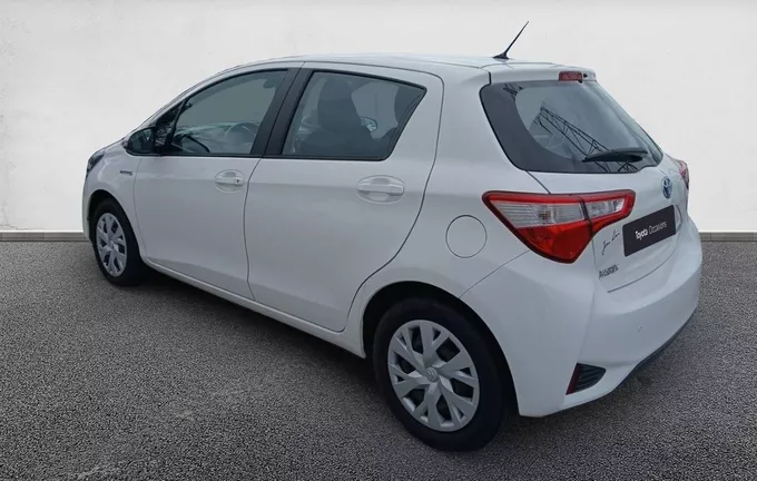 TOYOTA YARIS Hybride 100h Dynamic extérieur trois quart arrière gauche 1103370