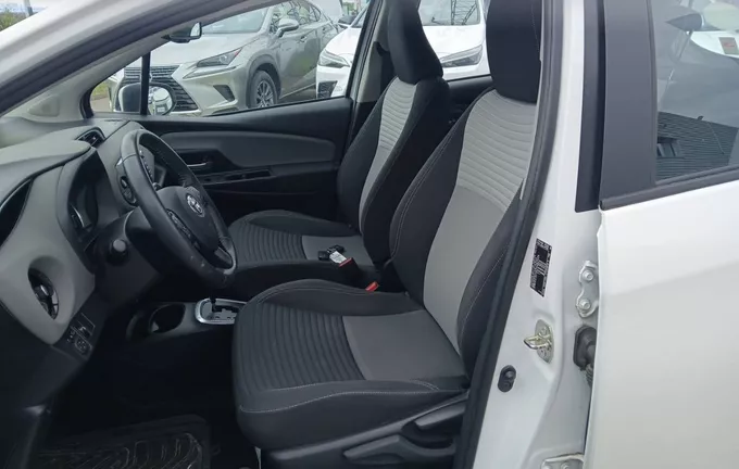 TOYOTA YARIS Hybride 100h Dynamic photo 18 1103370