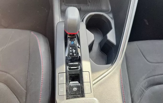 TOYOTA C-HR Hybride Rechargeable 225 GR Sport Premiere photo 13 19463