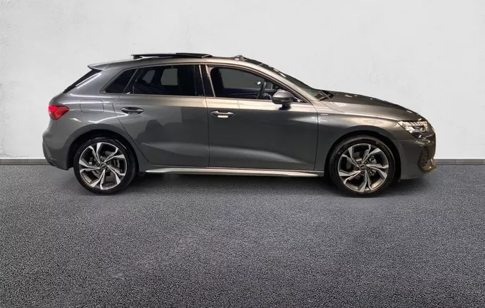 AUDI A3 Sportback TDI 150 S tronic 7 S line extérieur côté droit 2128084