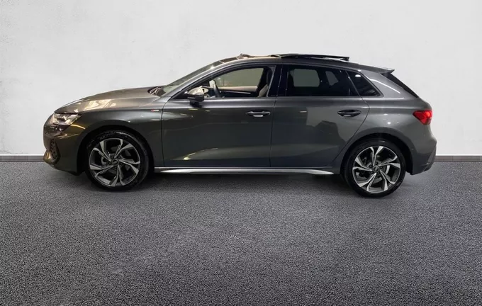 AUDI A3 Sportback TDI 150 S tronic 7 S line extérieur côté gauche 2128084