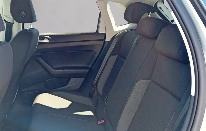 VOLKSWAGEN POLO 1.0 TSI 95 S&S BVM5 VW Edition extérieur arrière 2128157
