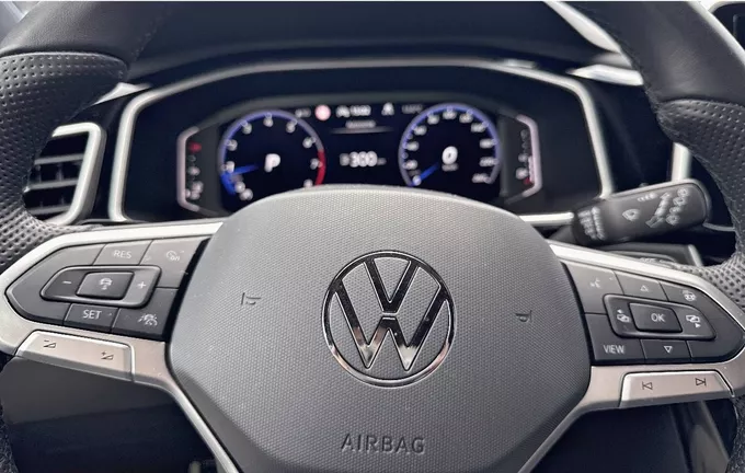 VOLKSWAGEN T-ROC 1.5 TSI EVO2 150 Start/Stop DSG7 R-Line Edition photo 19 2126691