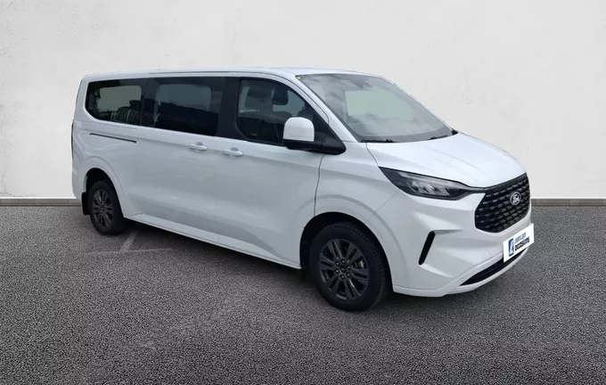 FORD TOURNEO Custom 320 L2H1 2.0 EcoBlue 150 ch Titanium extérieur trois quart avant droit 106302