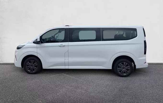 FORD TOURNEO Custom 320 L2H1 2.0 EcoBlue 150 ch Titanium extérieur côté gauche 106302