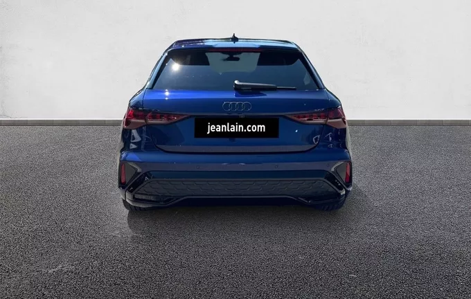 AUDI A3 Sportback TFSI e Hybride rechargeable 272 S tronic 6 S line extérieur arrière 2016
