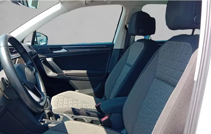 VOLKSWAGEN TIGUAN 2.0 TDI 150ch DSG7 Life Business extérieur trois quart arrière droit 560643