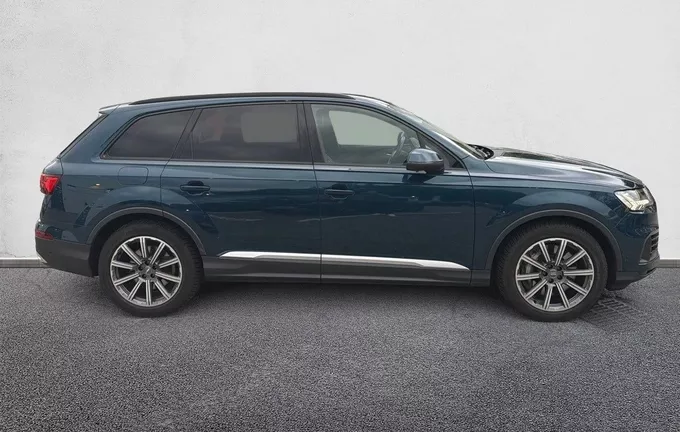 AUDI Q7 55 TFSI e 380 Tiptronic 8 Quattro extérieur côté droit 213155