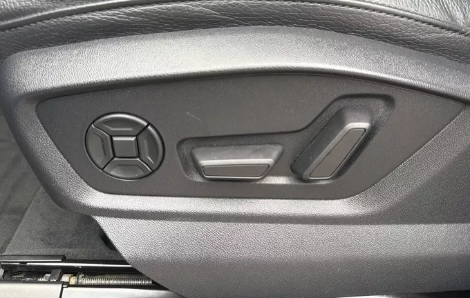 AUDI Q7 55 TFSI e 380 Tiptronic 8 Quattro photo 20 213155