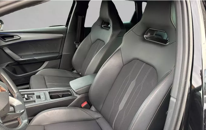 CUPRA LEON Sportstourer 1.5 eTSI 150 ch DSG7 V extérieur trois quart arrière droit 460506