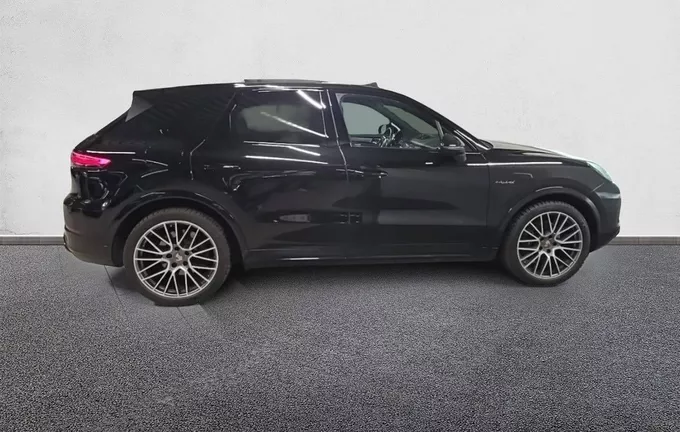 PORSCHE CAYENNE E-Hybrid 3.0 V6 462 ch Tiptronic BVA Platinum Edition extérieur côté droit 2125368