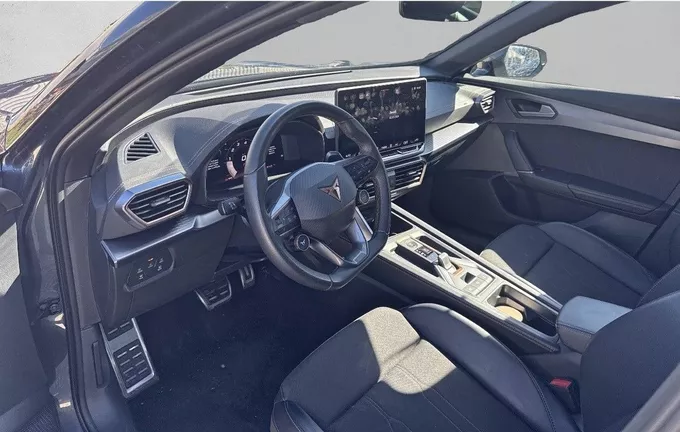 CUPRA FORMENTOR 1.5 eTSI Hybrid 150 ch DSG7 V photo 13 2129899