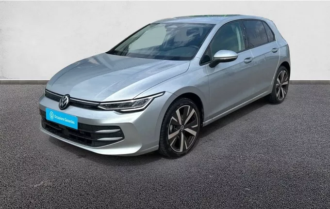 VOLKSWAGEN GOLF 1.5 eTSI EVO2 116 DSG7 VW Edition extérieur trois quart avant gauche 2129888