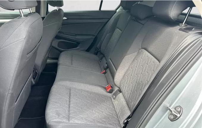 VOLKSWAGEN GOLF 1.5 eTSI EVO2 116 DSG7 VW Edition extérieur arrière 2129888