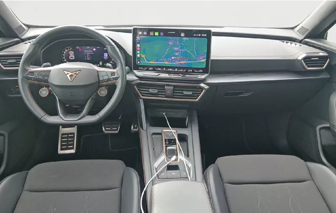 CUPRA FORMENTOR 1.5 eTSI Hybrid 150 ch DSG7 V extérieur trois quart avant droit 2126730
