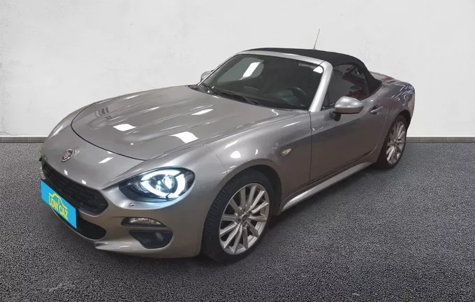 FIAT 124 SPIDER 1.4 MultiAir 140 ch Lusso Plus extérieur trois quart avant gauche 2124515