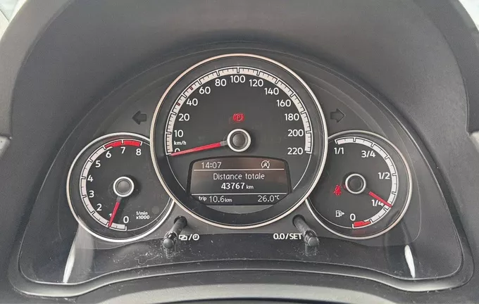 VOLKSWAGEN UP 1.0 75 BlueMotion Technology BVM5 Up! IQ.Drive photo 12 213327