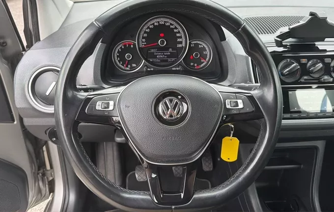 VOLKSWAGEN UP 1.0 75 BlueMotion Technology BVM5 Up! IQ.Drive photo 13 213327