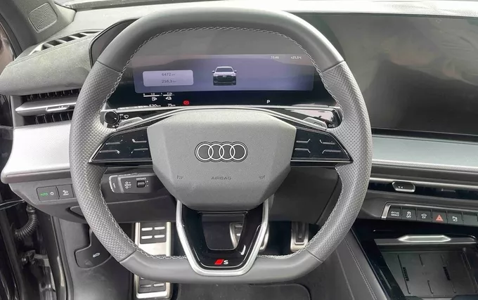 AUDI Q3 HYBRIDE Q3 e-hybrid 272 ch S tronic 6 S line photo 12 5045