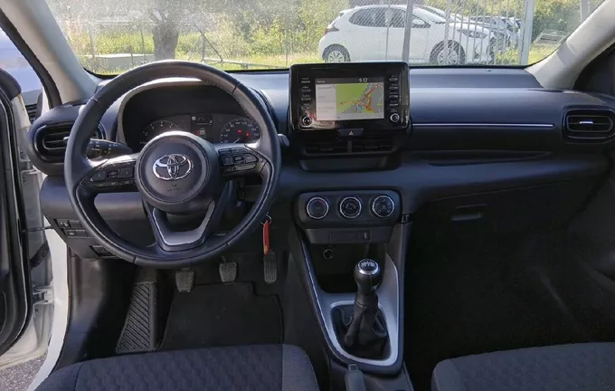 TOYOTA YARIS 70 VVT-i Dynamic Business photo 18 1103294