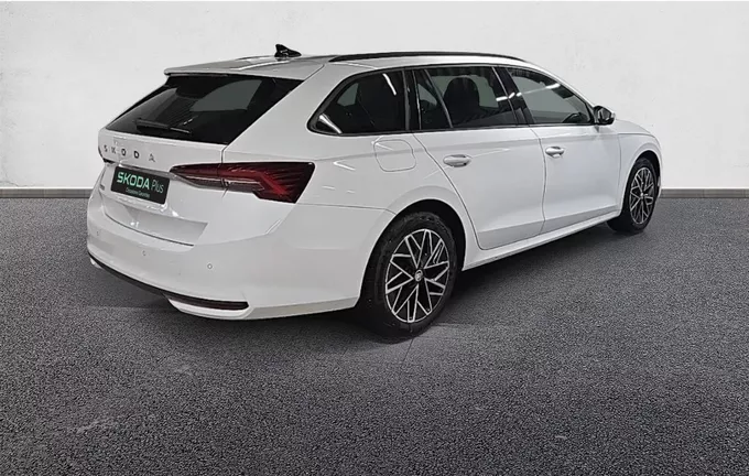 SKODA OCTAVIA Combi 1.5 TSI Hybrid 150 ch ACT DSG7 Selection extérieur avant 2126695