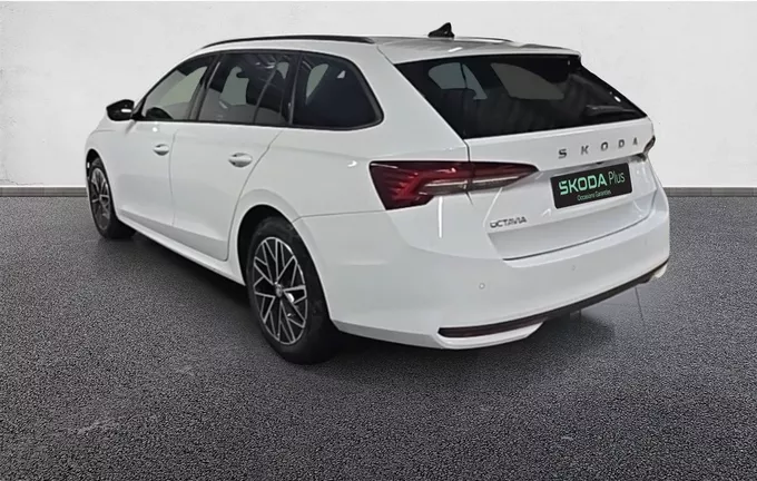 SKODA OCTAVIA Combi 1.5 TSI Hybrid 150 ch ACT DSG7 Selection photo 11 2126695