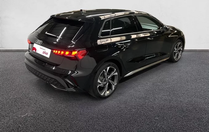 AUDI A3 Sportback TFSI Mild Hybrid 150 S tronic 7 S line extérieur trois quart arrière droit 2126466
