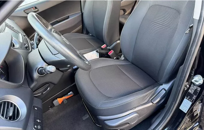 HYUNDAI I10 1.0 66 BVM5 Initia extérieur trois quart arrière droit 213283