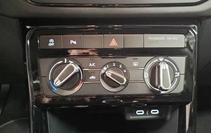 VOLKSWAGEN T-CROSS 1.0 TSI 95 Start/Stop BVM5 VW Edition photo 19 2132598