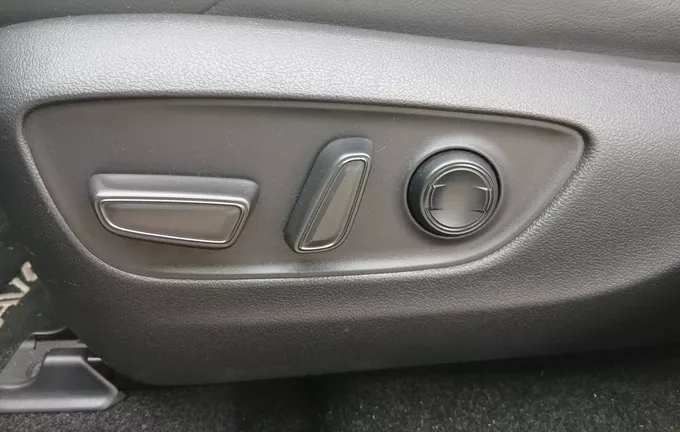 TOYOTA RAV4 Hybride Rechargeable AWD Collection photo 19 1103174