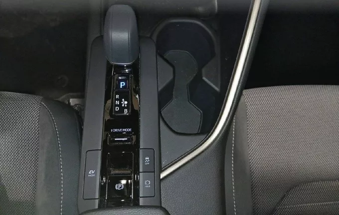 TOYOTA C-HR Hybride 140 Collection photo 13 1102309
