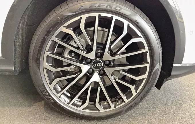AUDI Q5 e-hybrid 299 ch S tronic 7 Quattro S line photo 9 9054