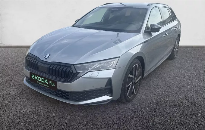 SKODA OCTAVIA Combi 1.5 TSI Hybrid 150 ch ACT DSG7 Sportline extérieur trois quart avant gauche 4942
