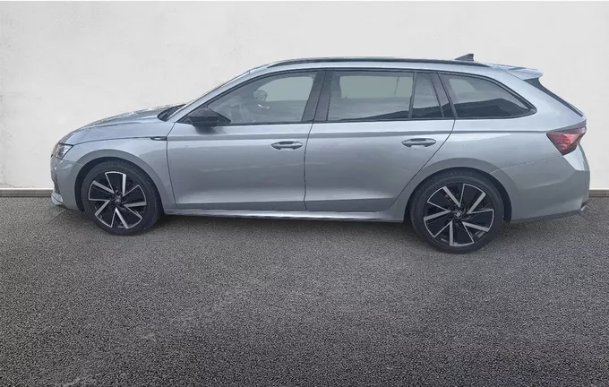 SKODA OCTAVIA Combi 1.5 TSI Hybrid 150 ch ACT DSG7 Sportline extérieur trois quart arrière gauche 4942
