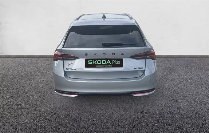 SKODA OCTAVIA Combi 1.5 TSI Hybrid 150 ch ACT DSG7 Sportline extérieur côté gauche 4942