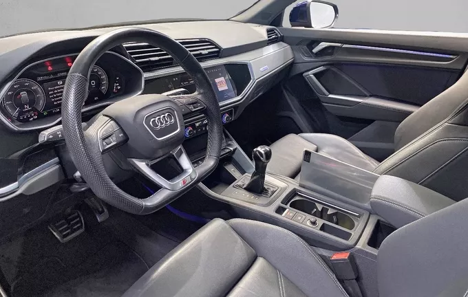 AUDI Q3 Sportback 45 TFSIe 245 ch S tronic 6 S line photo 11 3012809