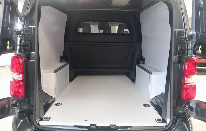 CITROEN JUMPY CA XL DIESEL 180 CH AUTOMAT. extérieur arrière 945025