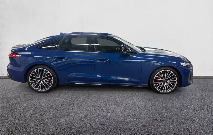 AUDI A5 TFSI 204 ch S tronic 7 Quattro extérieur côté droit 2125651