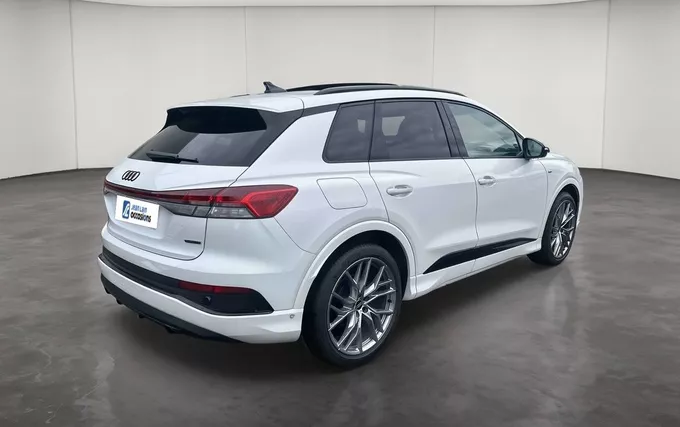 AUDI Q4 E-TRON 50 299 ch 82 kWh quattro S line extérieur trois quart arrière droit 2132967