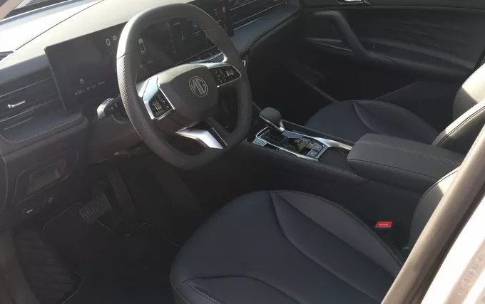 MG EHS 1.5 Hybrid+ 224 ch Luxury photo 11 7749
