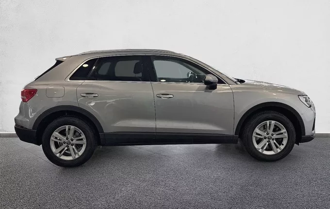 AUDI Q3 40 TDI 190 ch S tronic 7 Quattro Design extérieur côté droit 2127819