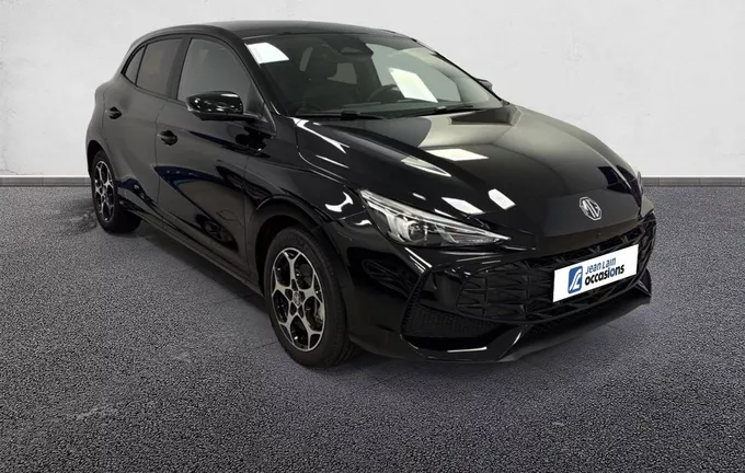 MG MG3 1.5 L Hybrid+ 195 ch Luxury extérieur trois quart avant droit 601135