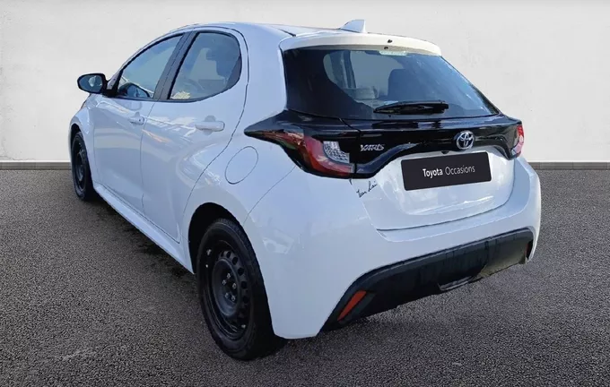 TOYOTA YARIS 70 VVT-i Dynamic Business extérieur trois quart arrière gauche 1102797