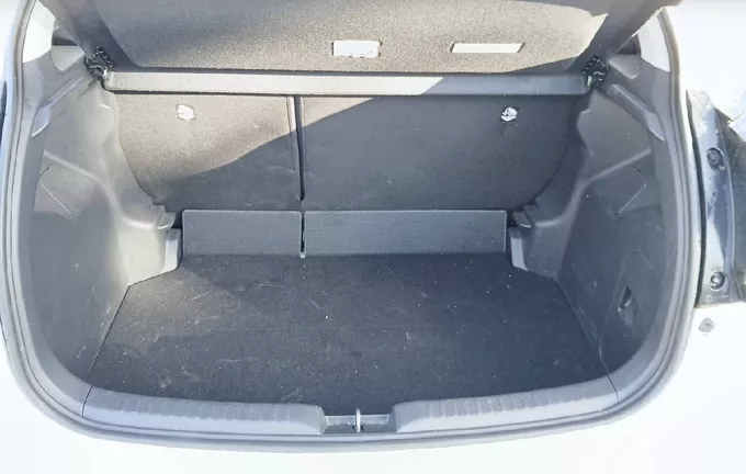 TOYOTA YARIS 70 VVT-i Dynamic Business photo 10 1102797