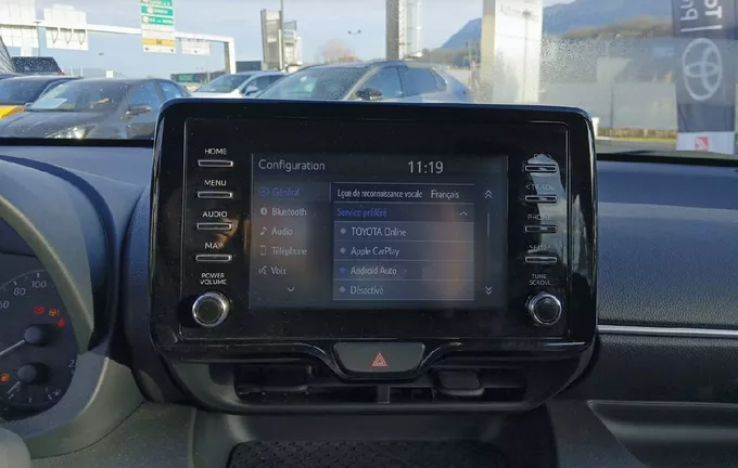 TOYOTA YARIS 70 VVT-i Dynamic Business photo 15 1102797